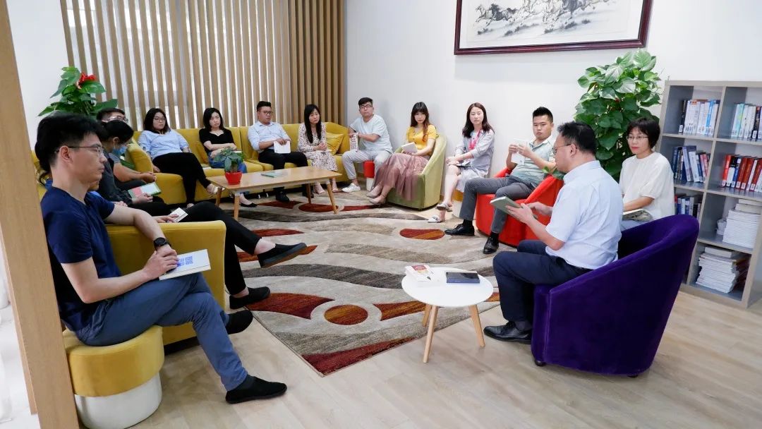 感受文字之美，共享閱讀之樂 | 寶開與燎申智城共同舉辦成長(zhǎng)專場(chǎng)讀書活動(dòng)