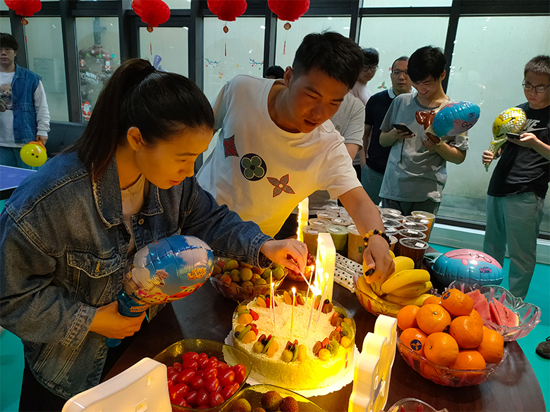 員工集體生日會(huì)｜溫馨五月，感恩有你，攜手同行