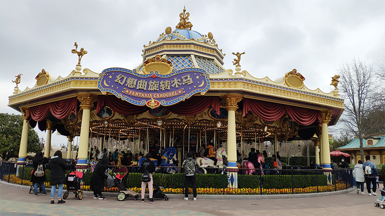 Happy Women’s Day | 歡度三八節(jié)，我們相約上海迪士尼樂園