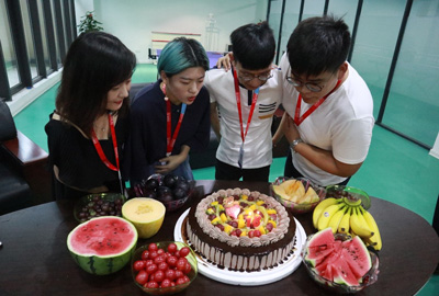 八月未央，歡聚一夏 | 寶開集體生日會(huì)：共享歡樂時(shí)刻